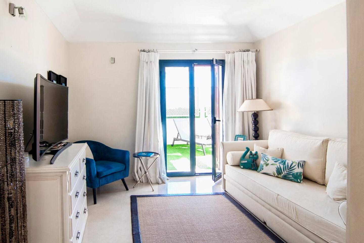 Polo Royale Waterfront Luxury Apt - 3 Terraces And Pool 소토그란데 외부 사진